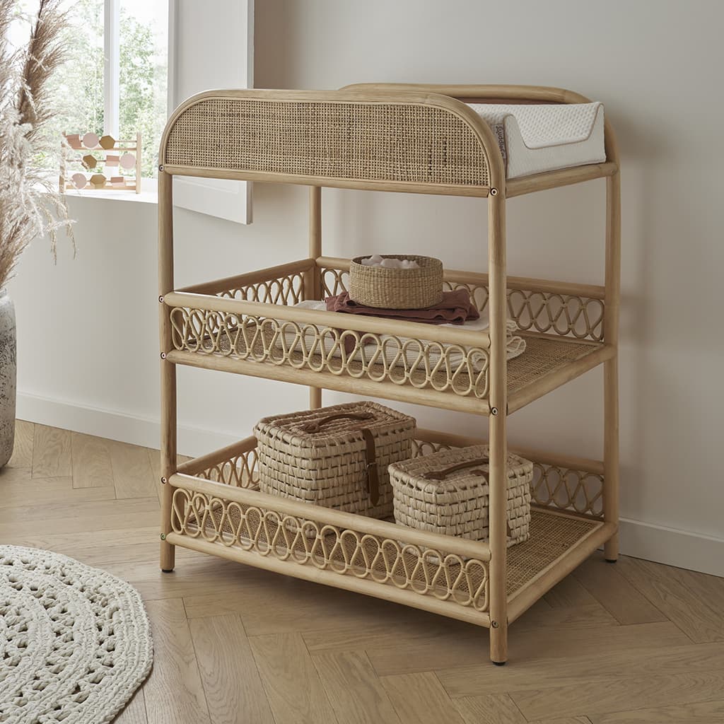 CuddleCo Aria Rattan Changer - Babyeze